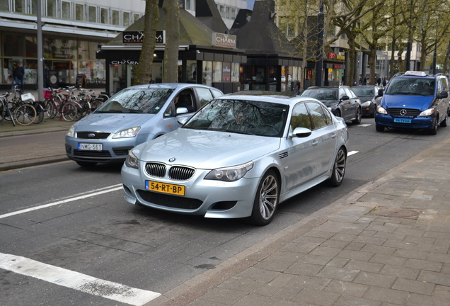 BMW M5 E60 2005