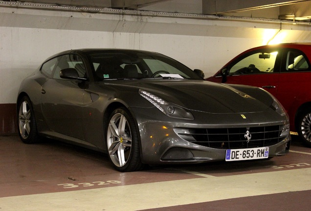 Ferrari FF