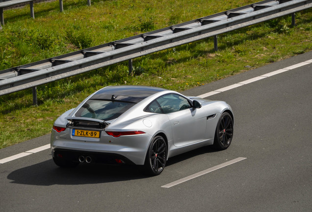 Jaguar F-TYPE S Coupé