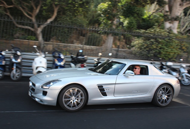 Mercedes-Benz SLS AMG