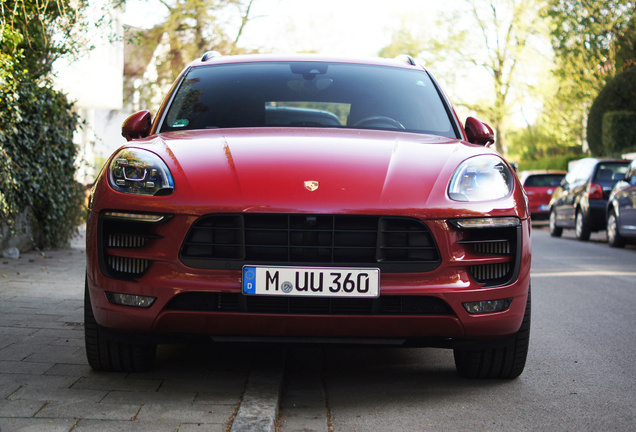 Porsche 95B Macan GTS