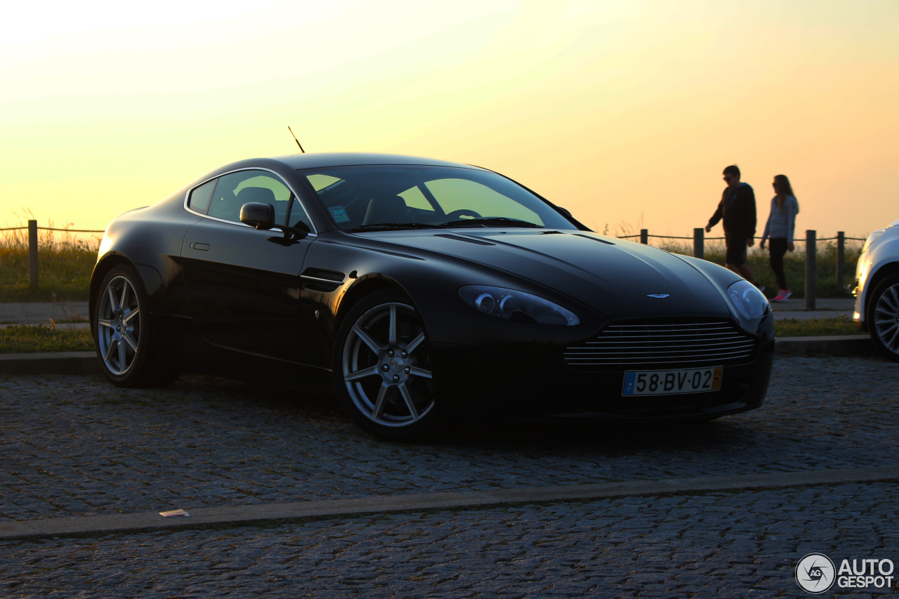 Aston Martin V8 Vantage