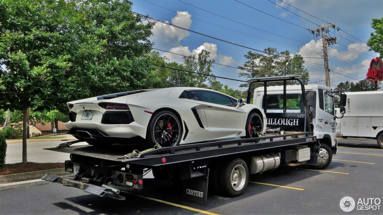 Lamborghini Aventador LP700-4