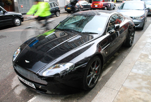 Aston Martin V8 Vantage