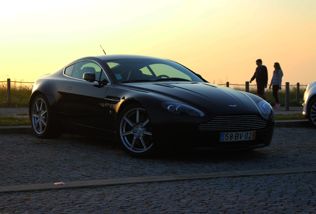 Aston Martin V8 Vantage