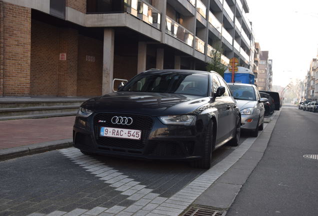 Audi RS4 Avant B8