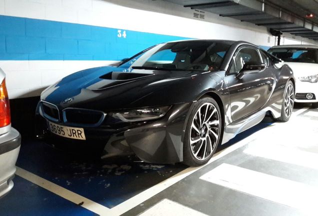 BMW i8