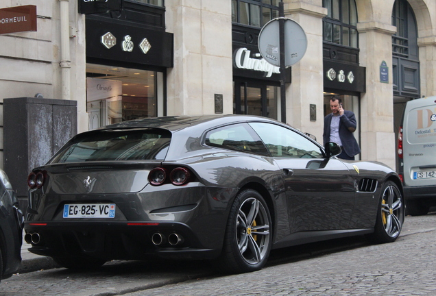 Ferrari GTC4Lusso