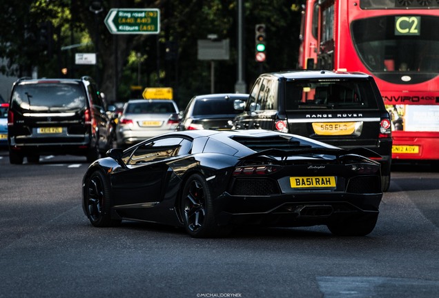 Lamborghini Aventador LP700-4