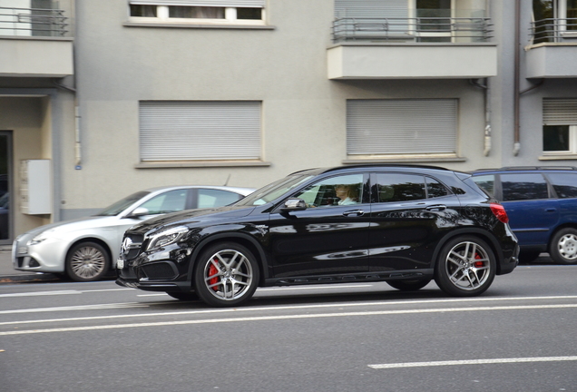 Mercedes-Benz GLA 45 AMG X156