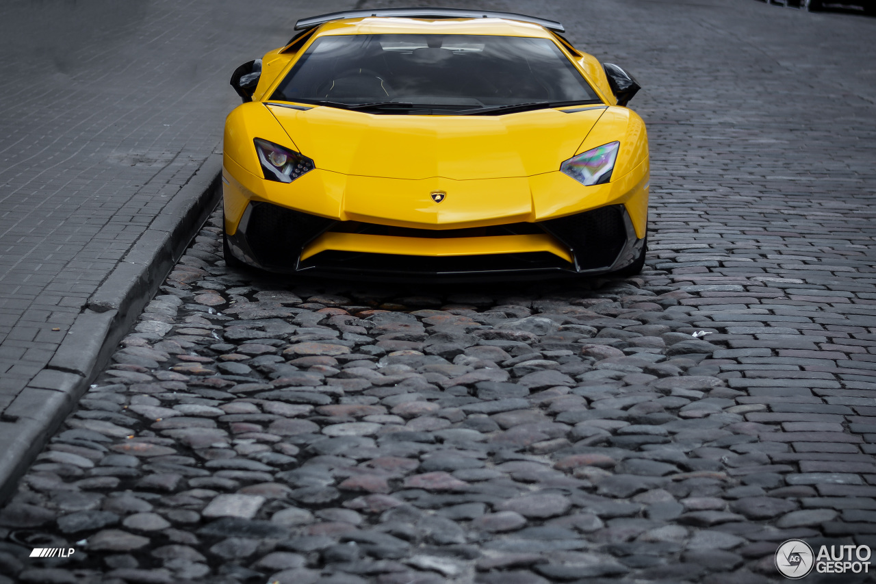 Lamborghini Aventador LP750-4 SuperVeloce