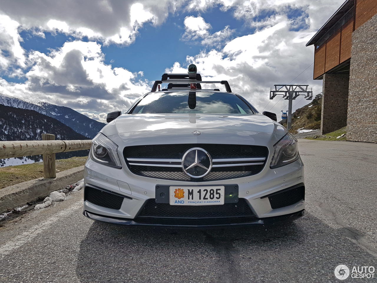 Mercedes-Benz A 45 AMG