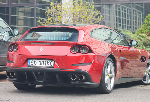 Ferrari GTC4Lusso