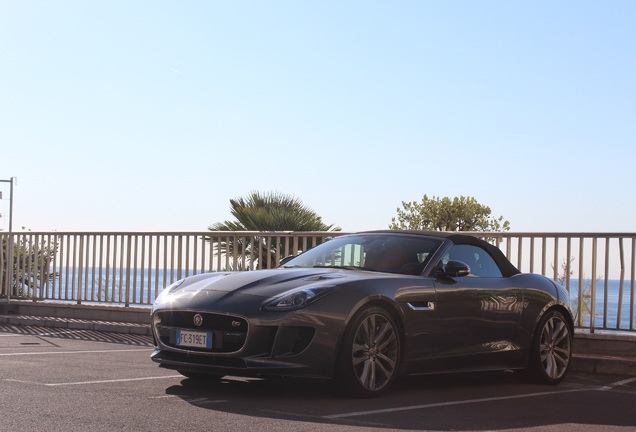 Jaguar F-TYPE S AWD Convertible