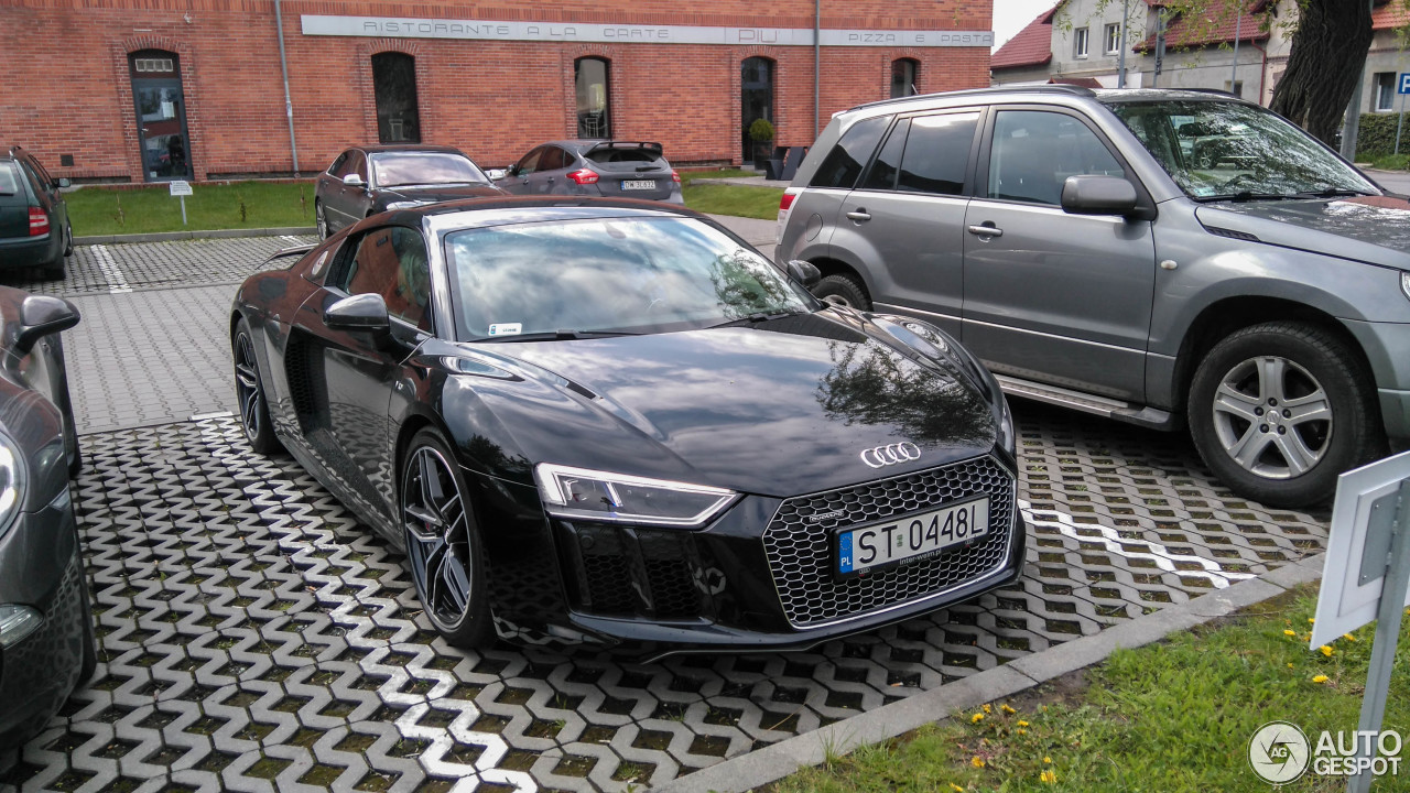 Audi R8 V10 Plus 2015