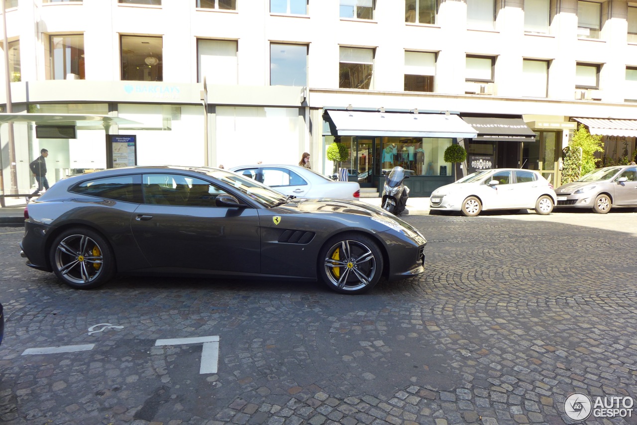 Ferrari GTC4Lusso