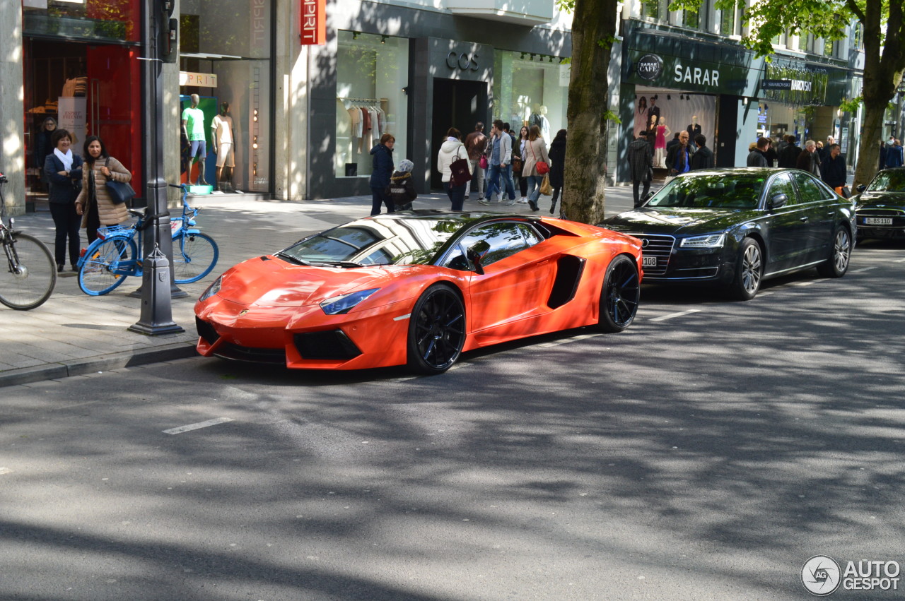 Lamborghini Aventador LP700-4