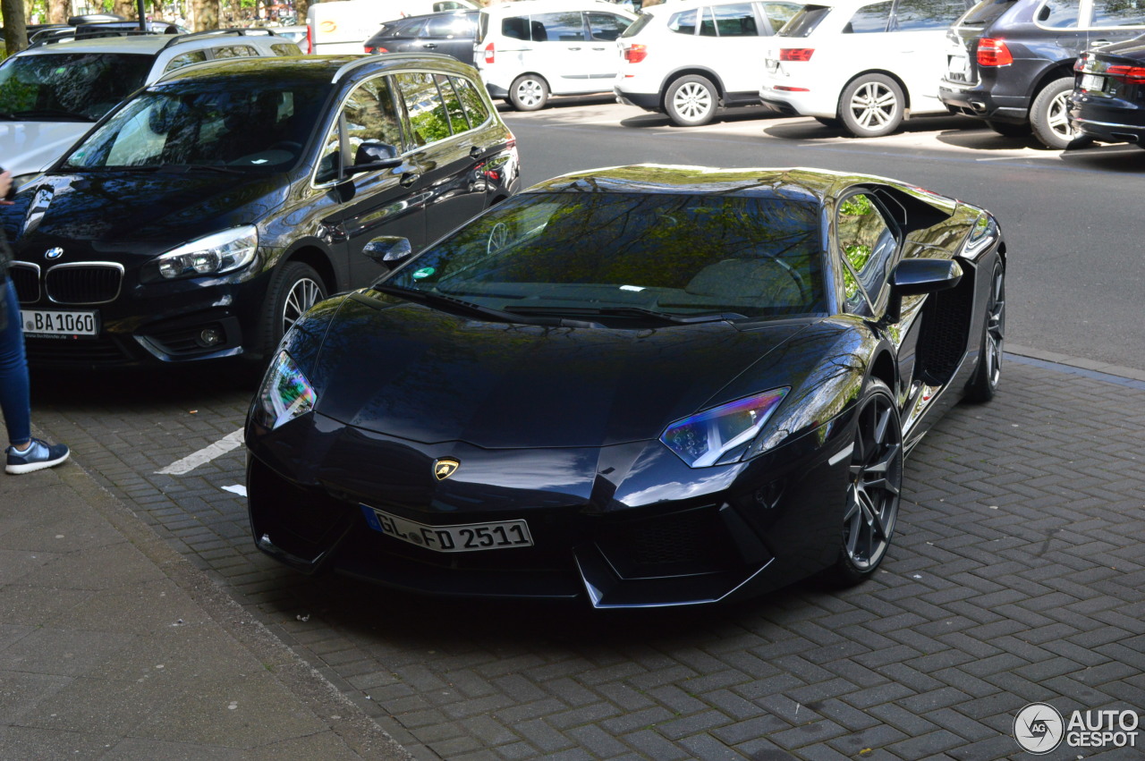 Lamborghini Aventador LP700-4