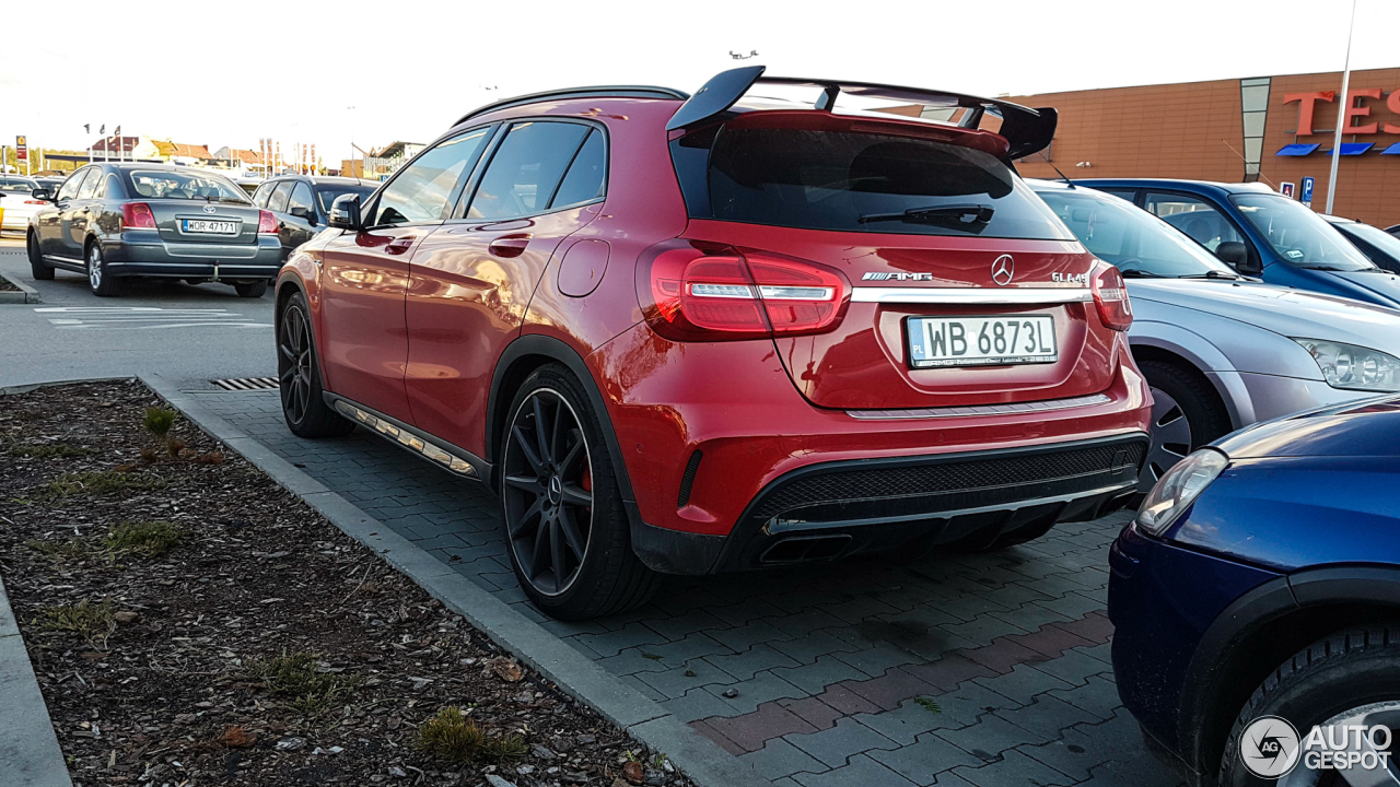 Mercedes-AMG GLA 45 X156