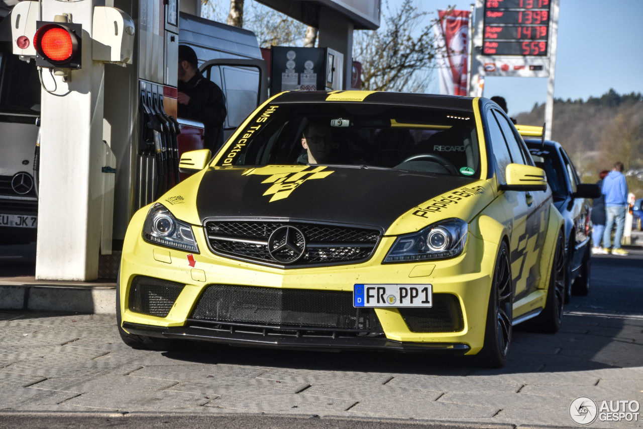 Mercedes-Benz C 63 AMG HMS RS 700