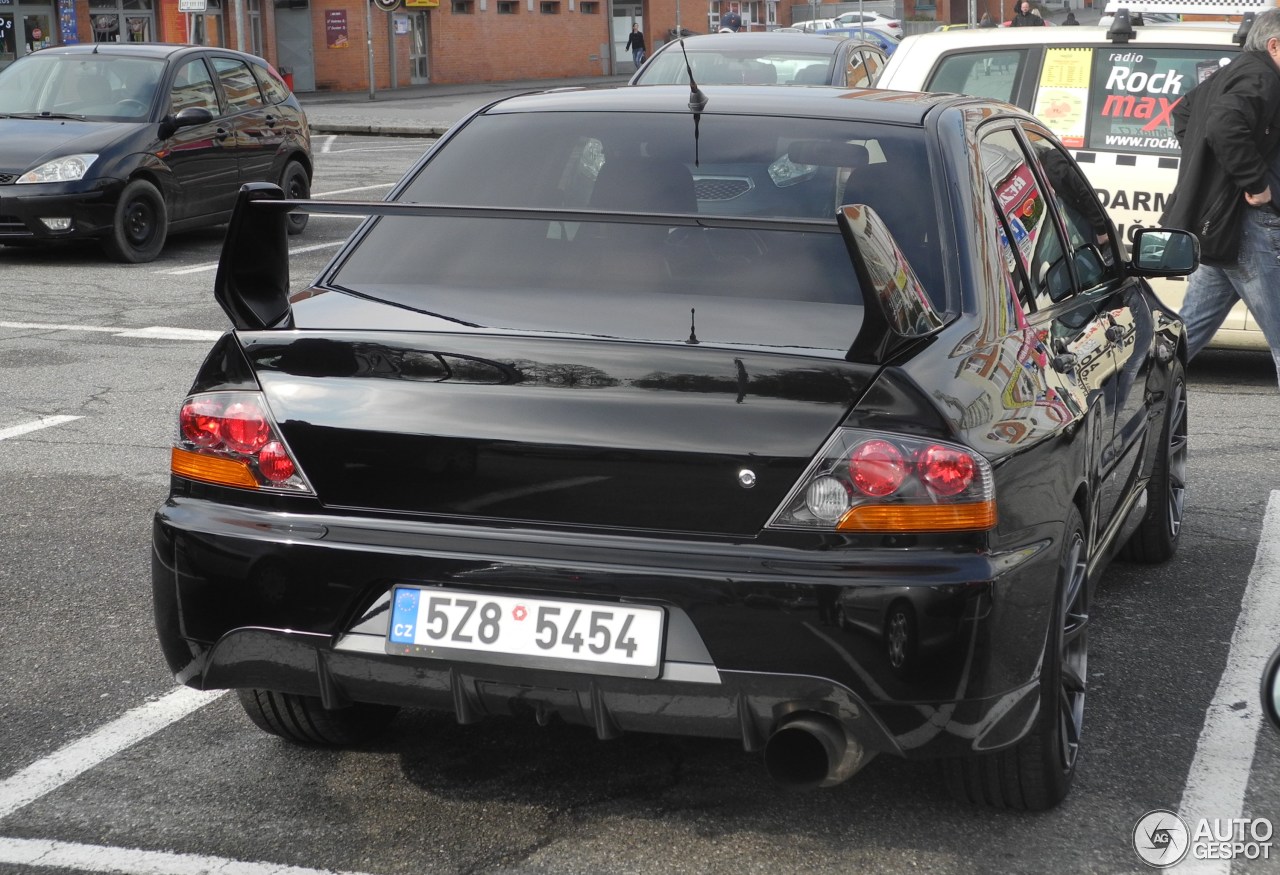 Mitsubishi Lancer Evolution IX