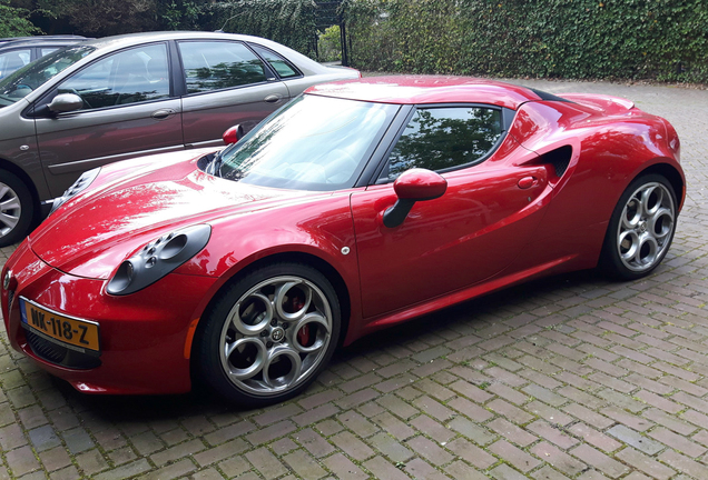 Alfa Romeo 4C Coupé