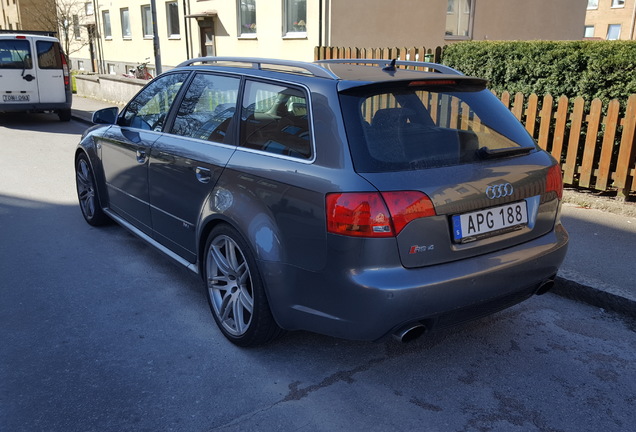 Audi RS4 Avant B7