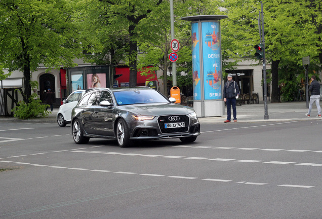 Audi RS6 Avant C7 2015