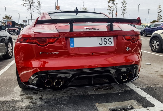 Jaguar F-TYPE SVR Coupé