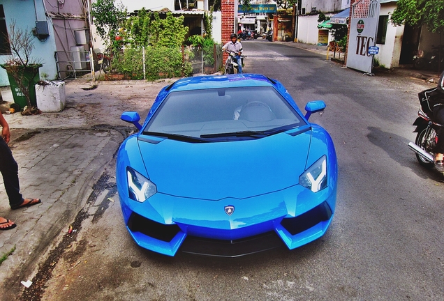 Lamborghini Aventador LP700-4