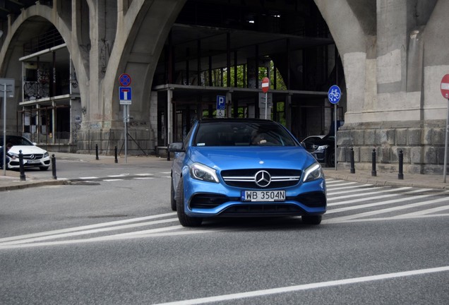 Mercedes-AMG A 45 W176 2015