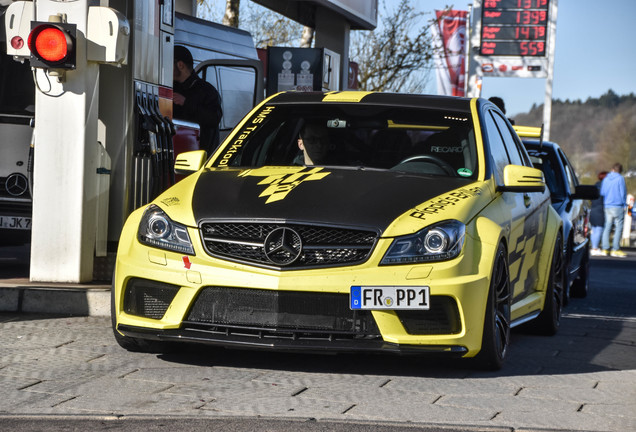 Mercedes-Benz C 63 AMG HMS RS 700