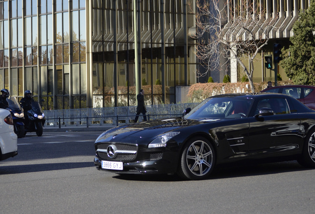 Mercedes-Benz SLS AMG