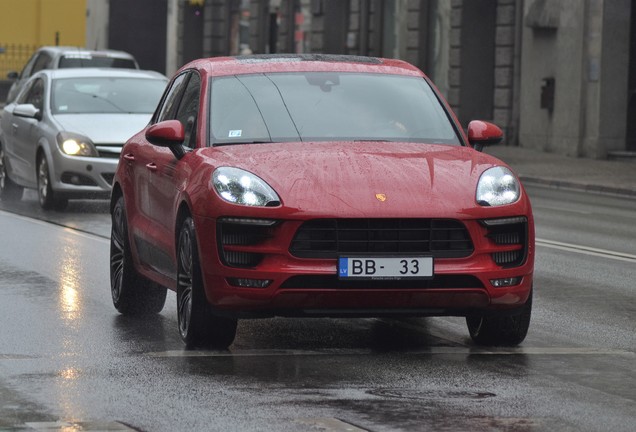 Porsche 95B Macan GTS