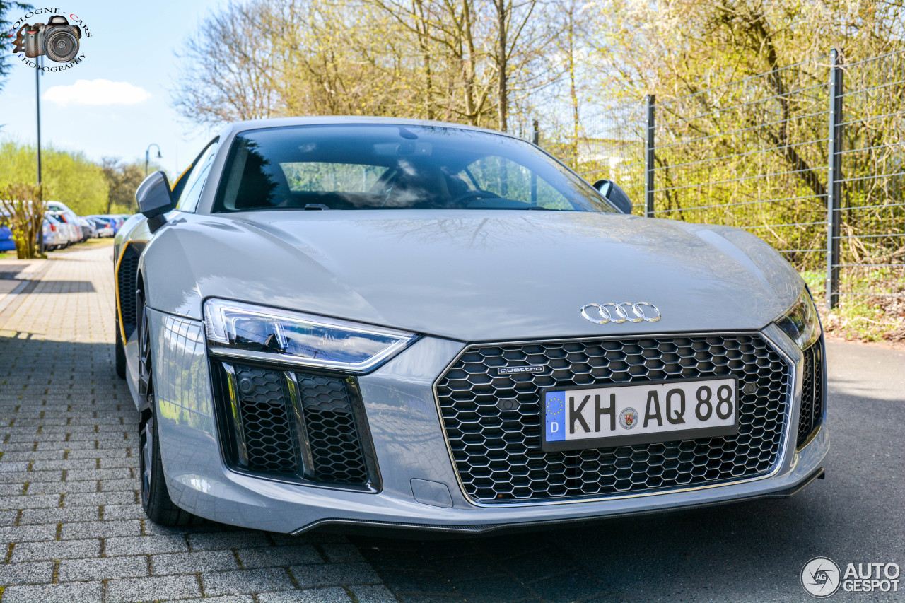 Audi R8 V10 Plus 2015