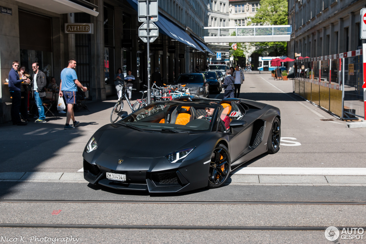 Lamborghini Aventador LP700-4 Roadster