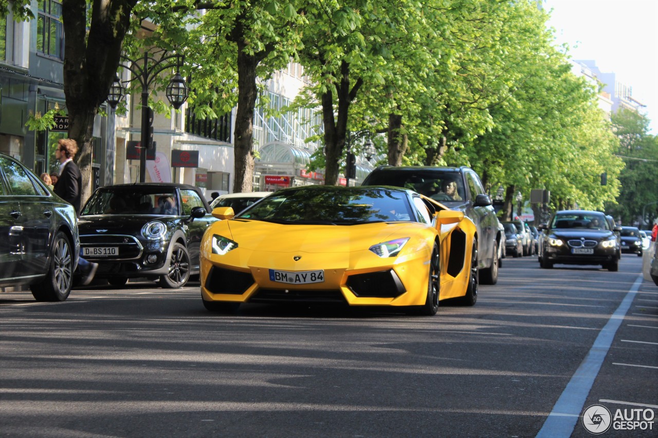 Lamborghini Aventador LP700-4 Roadster