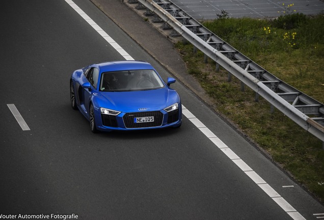 Audi R8 V10 2015