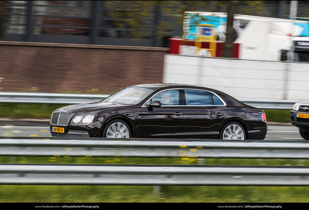 Bentley Flying Spur V8