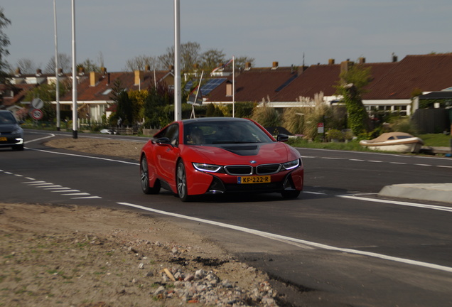 BMW i8 Protonic Red Edition