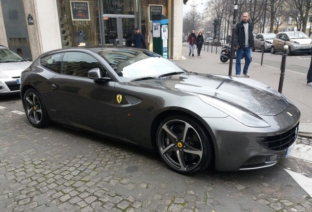 Ferrari FF