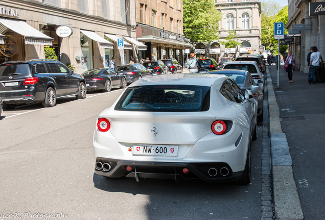 Ferrari FF