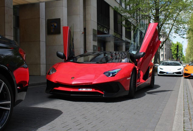 Lamborghini Aventador LP750-4 SuperVeloce Roadster