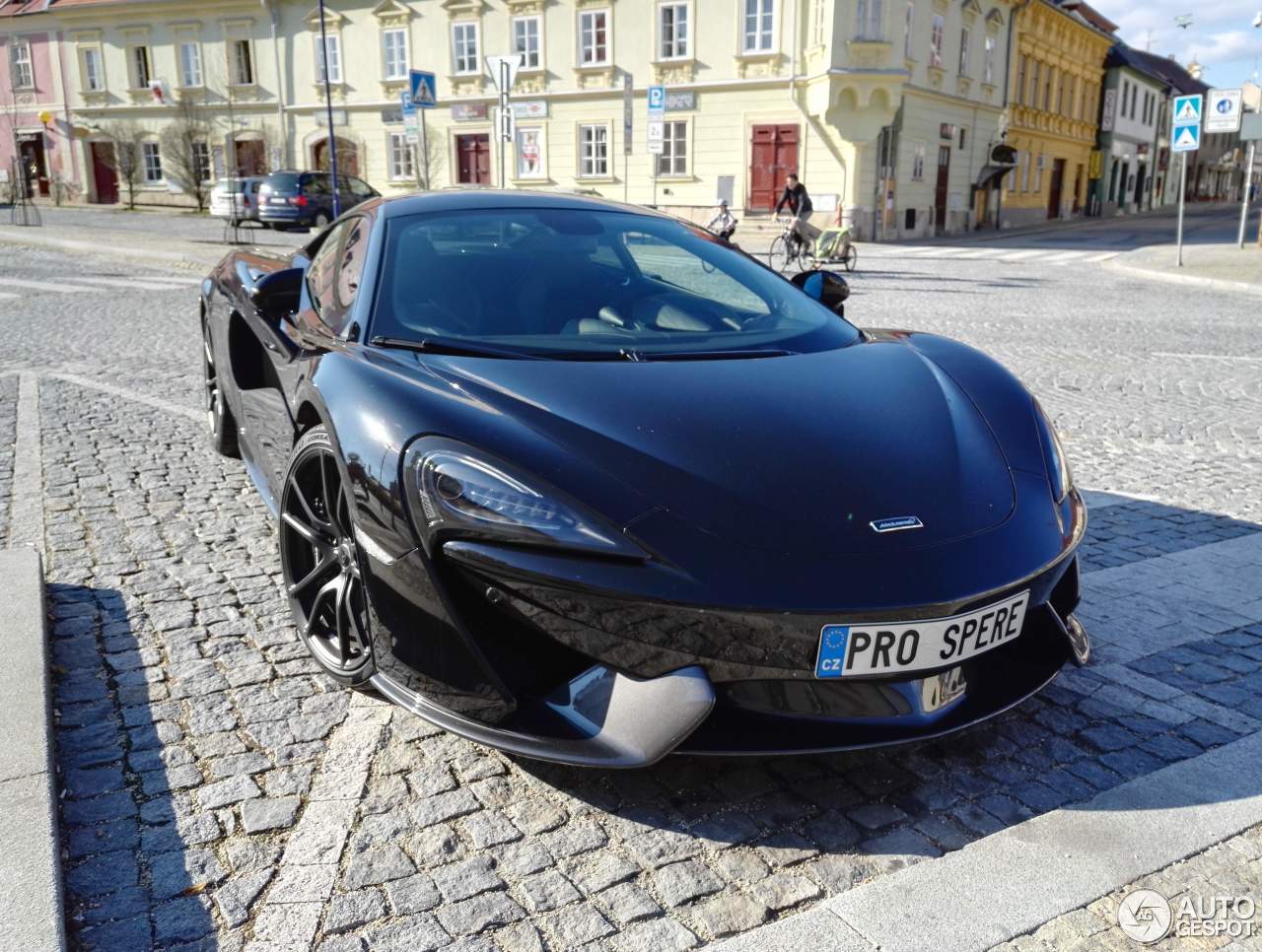 McLaren 570S