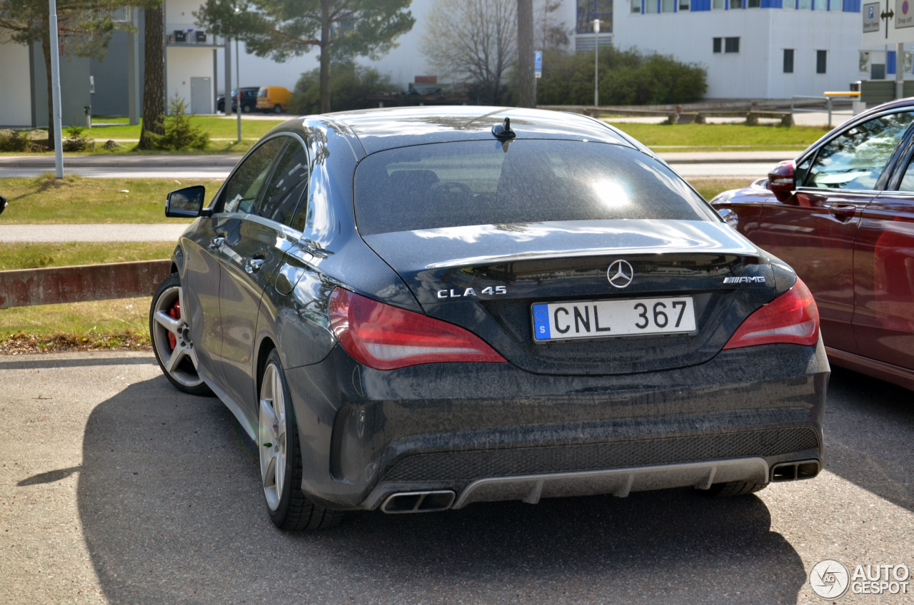 Mercedes-Benz CLA 45 AMG C117