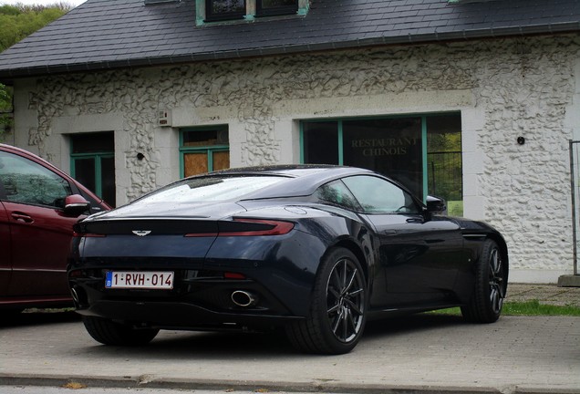 Aston Martin DB11