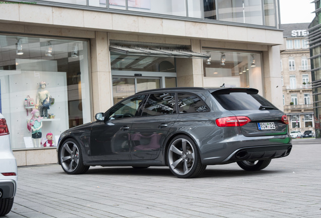 Audi RS4 Avant B8