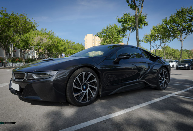 BMW i8