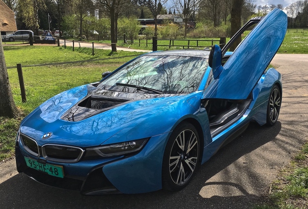 BMW i8