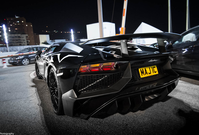 Lamborghini Aventador LP750-4 SuperVeloce Roadster